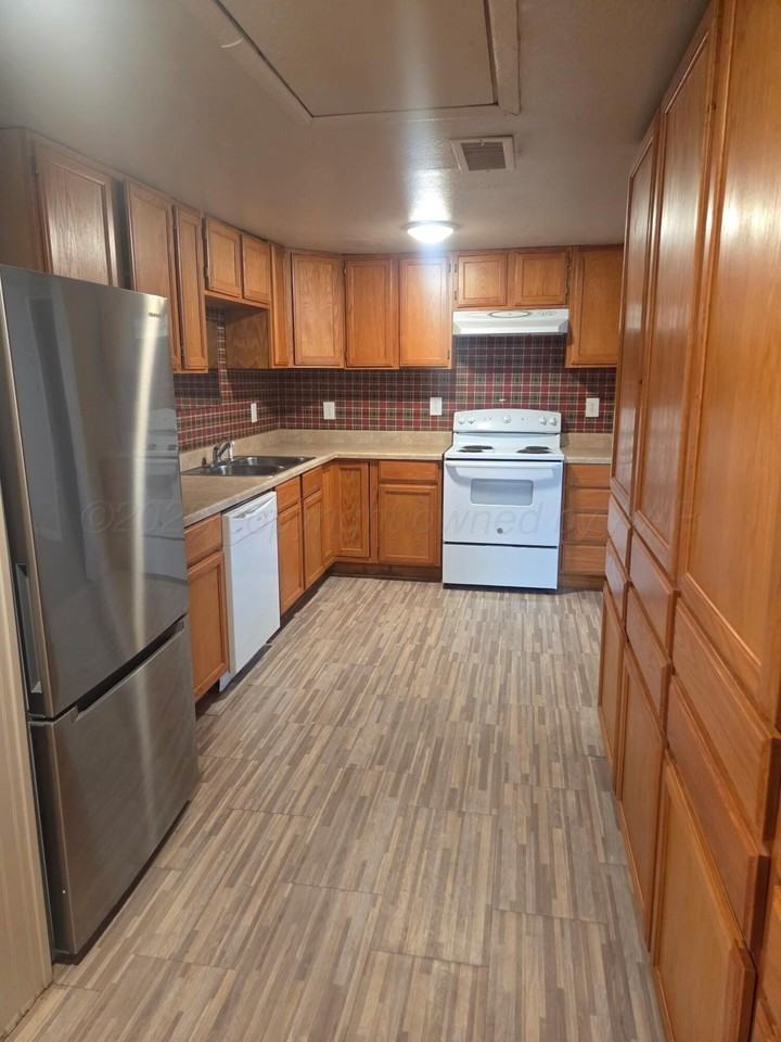 1200 E SAINT FRANCIS Unit B Avenue - Photo 6 of 15