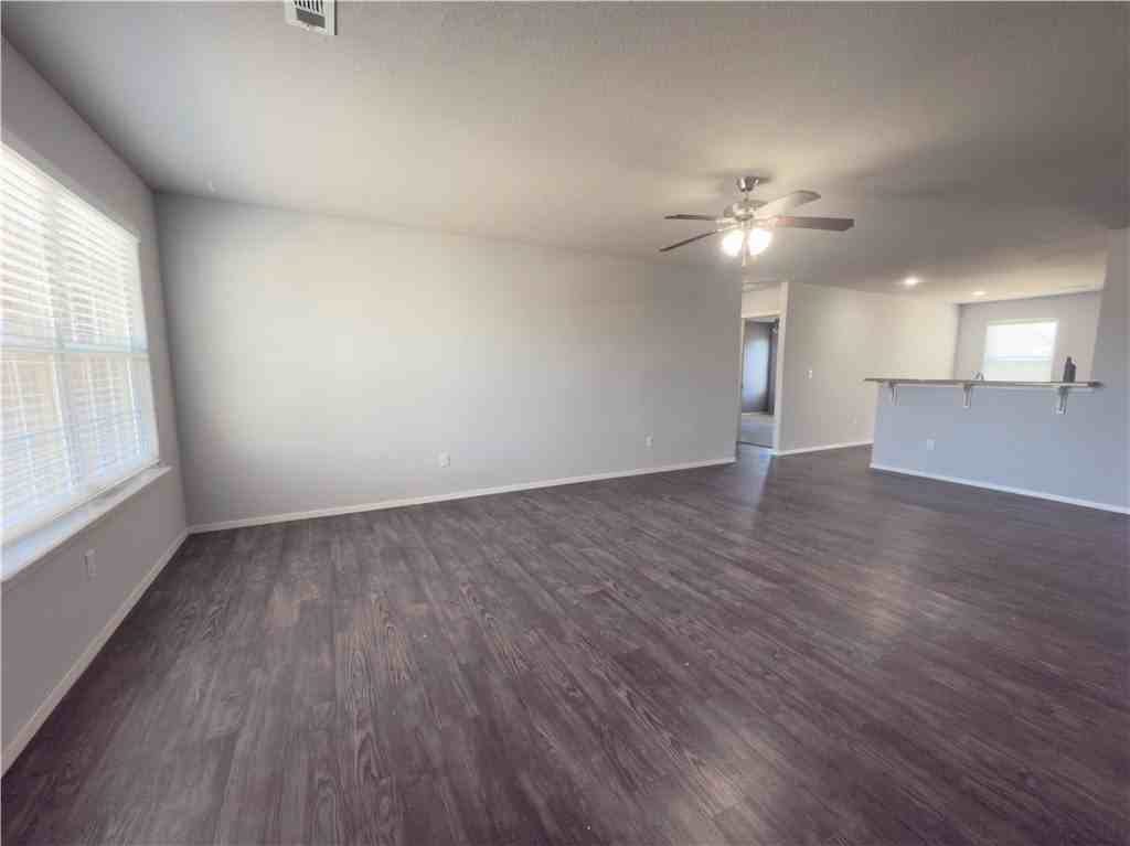 741 Morningside Dr - Photo 3 of 13