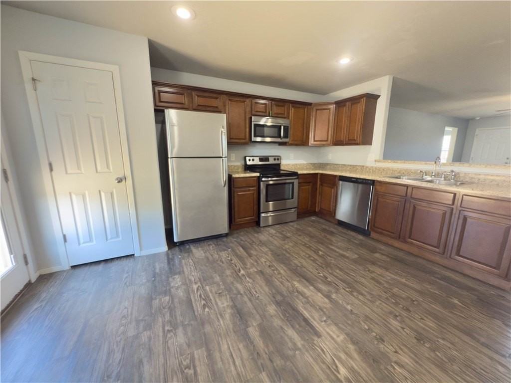 741 Morningside Dr - Photo 5 of 13