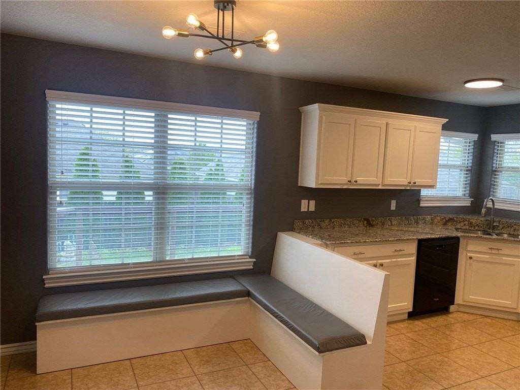 706 Sw Castlewood St - Photo 5 of 20