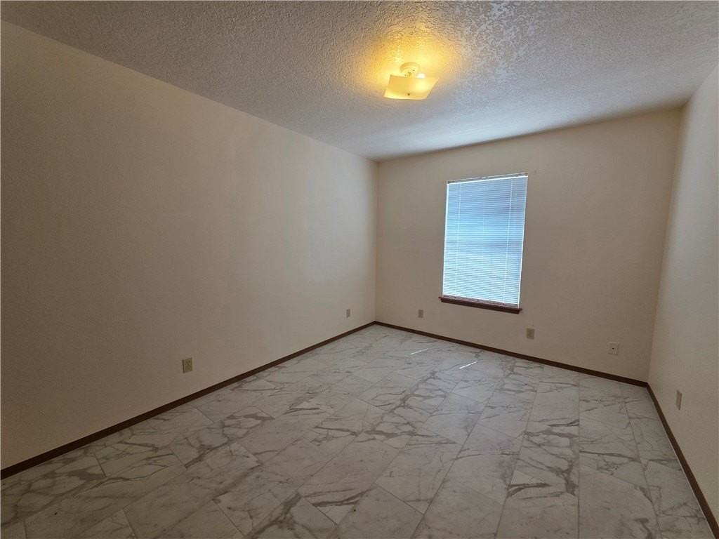 2723 Kasey Ave #B - Photo 6 of 13