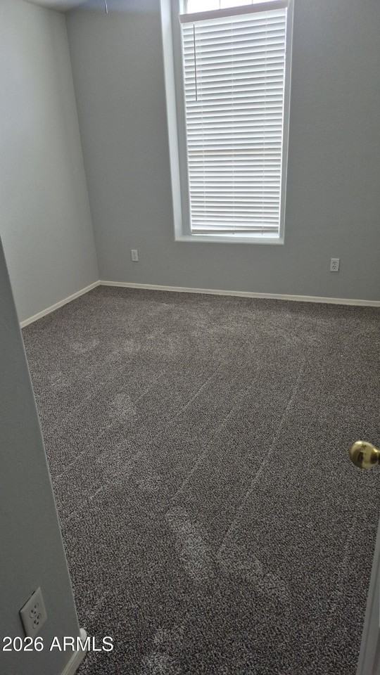 12763 W Palm Ln - Photo 5 of 7