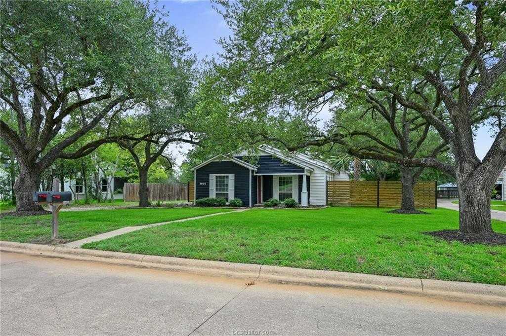 3805 Ridgewood St - Photo 2 of 15