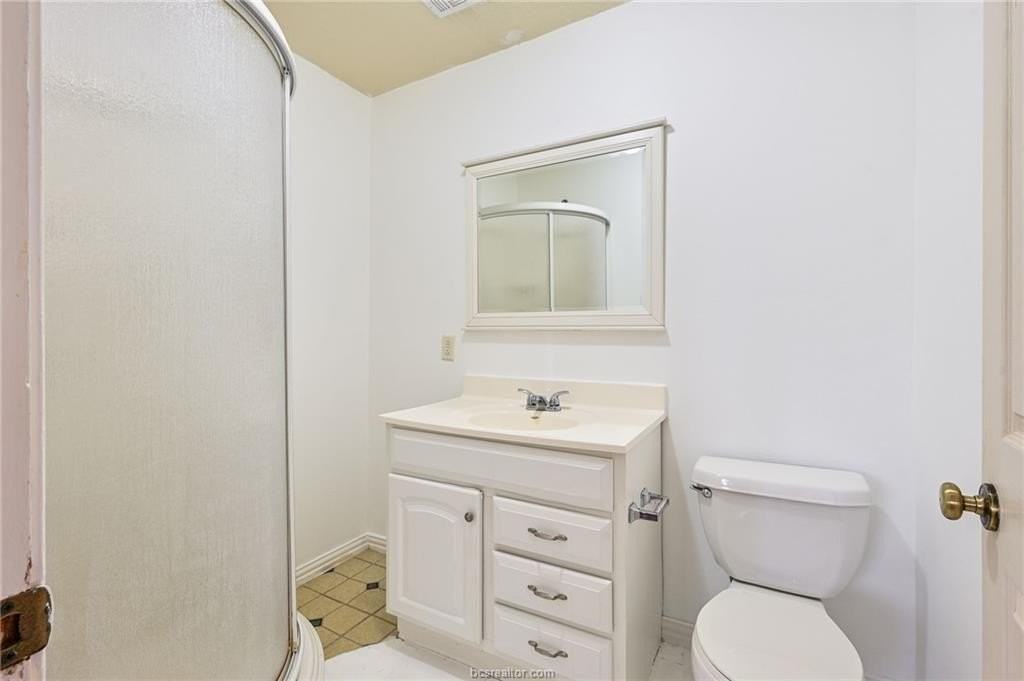 3805 Ridgewood St - Photo 7 of 15