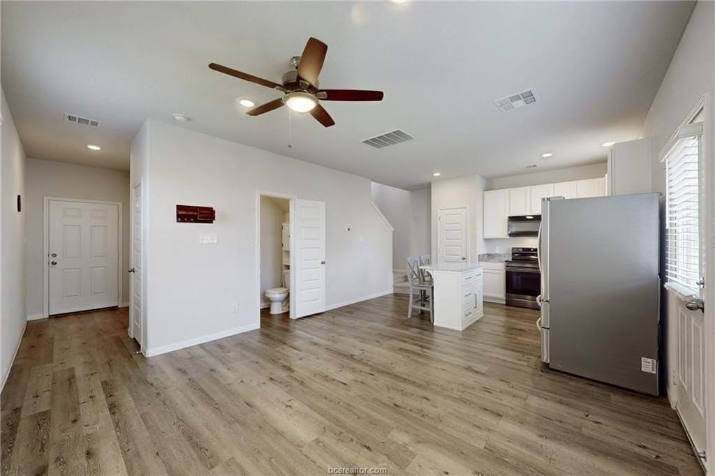 1415 Desire Ln - Photo 4 of 22