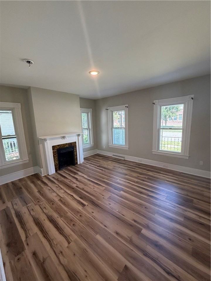 454 Riverside Ave #A - Photo 2 of 7