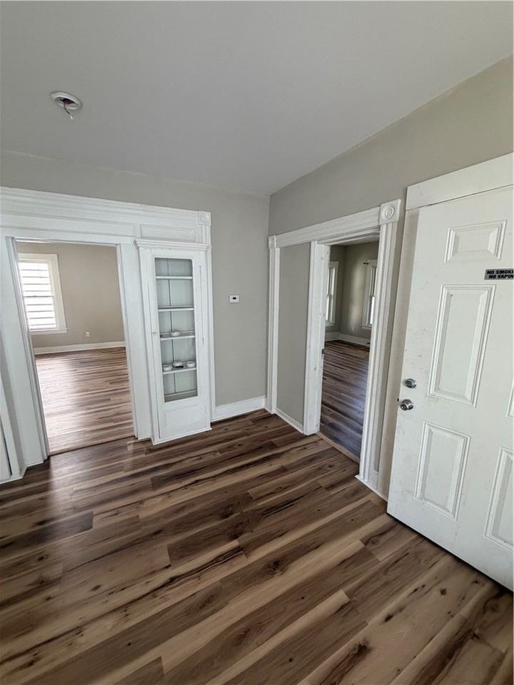 454 Riverside Ave #A - Photo 3 of 7