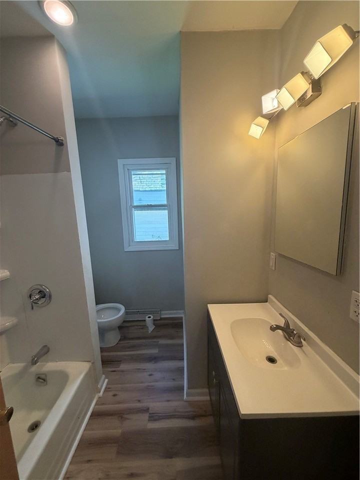 454 Riverside Ave #A - Photo 5 of 7