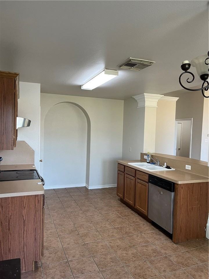 2325 Light Wind Dr - Photo 2 of 19
