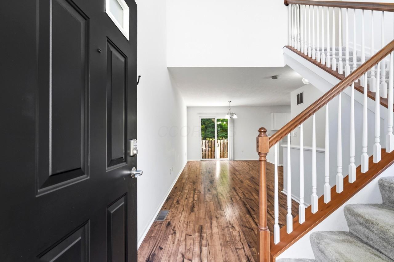 1113 Green Knoll Dr - Photo 5 of 47