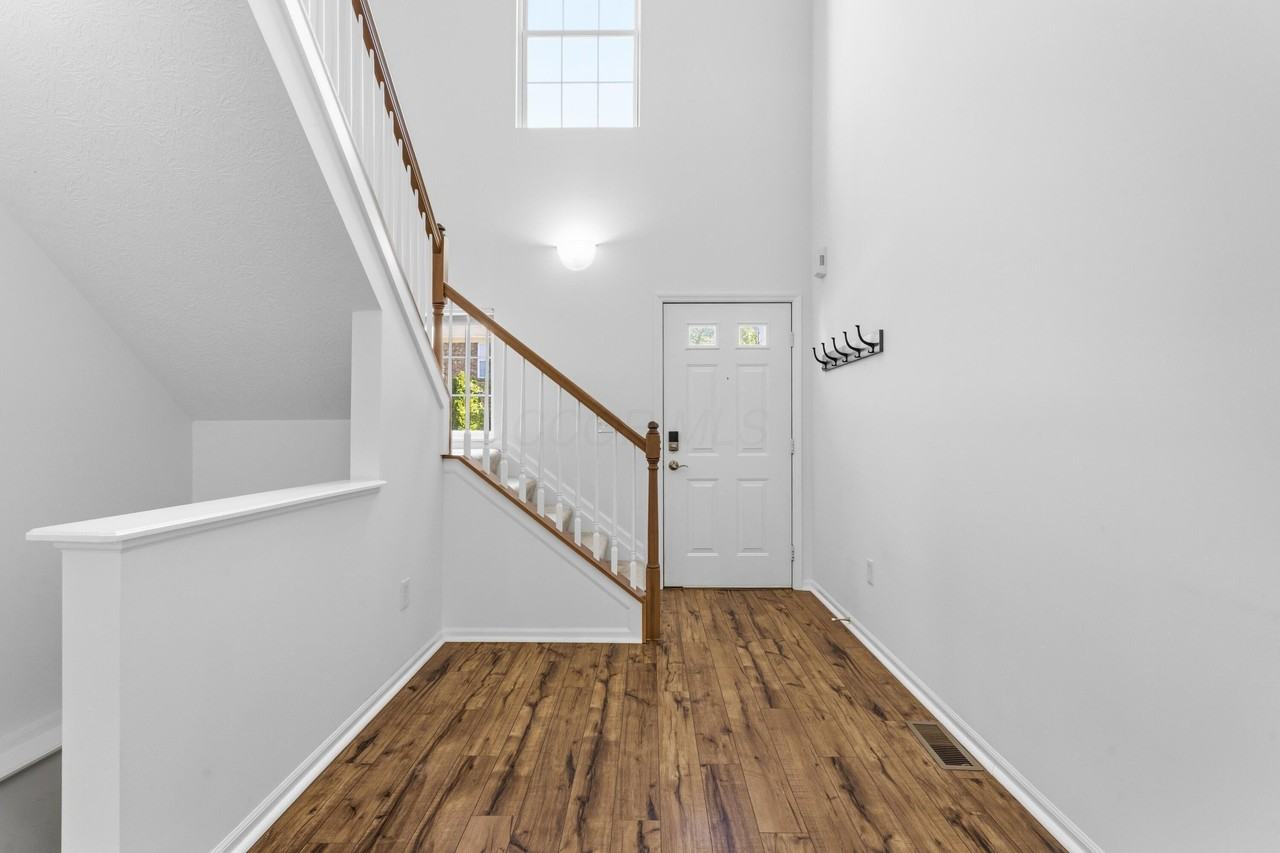 1113 Green Knoll Dr - Photo 7 of 47