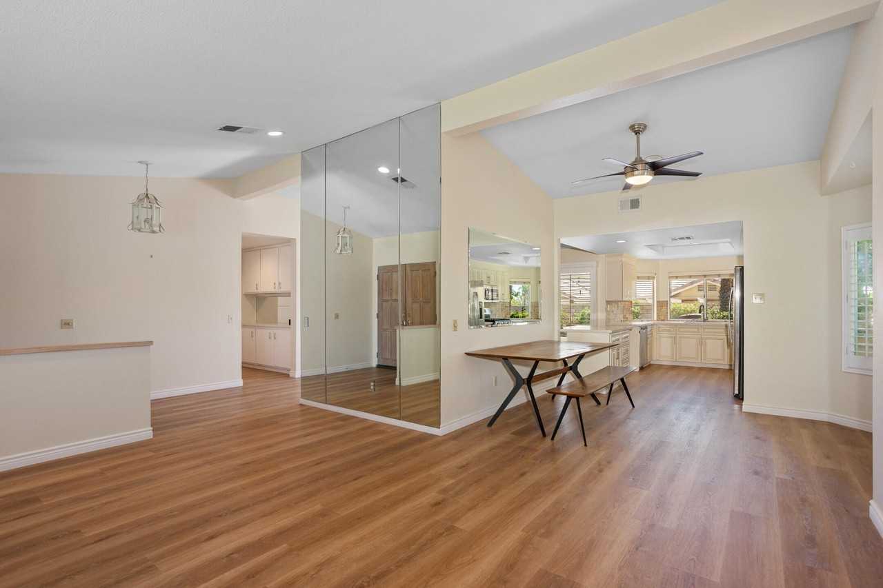 44210 Mariposa Ct - Photo 6 of 34