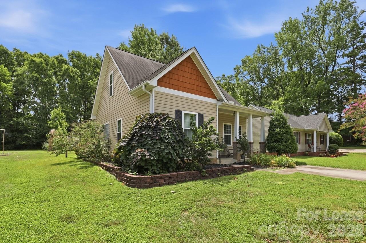 1706 Dallas Ave - Photo 4 of 29