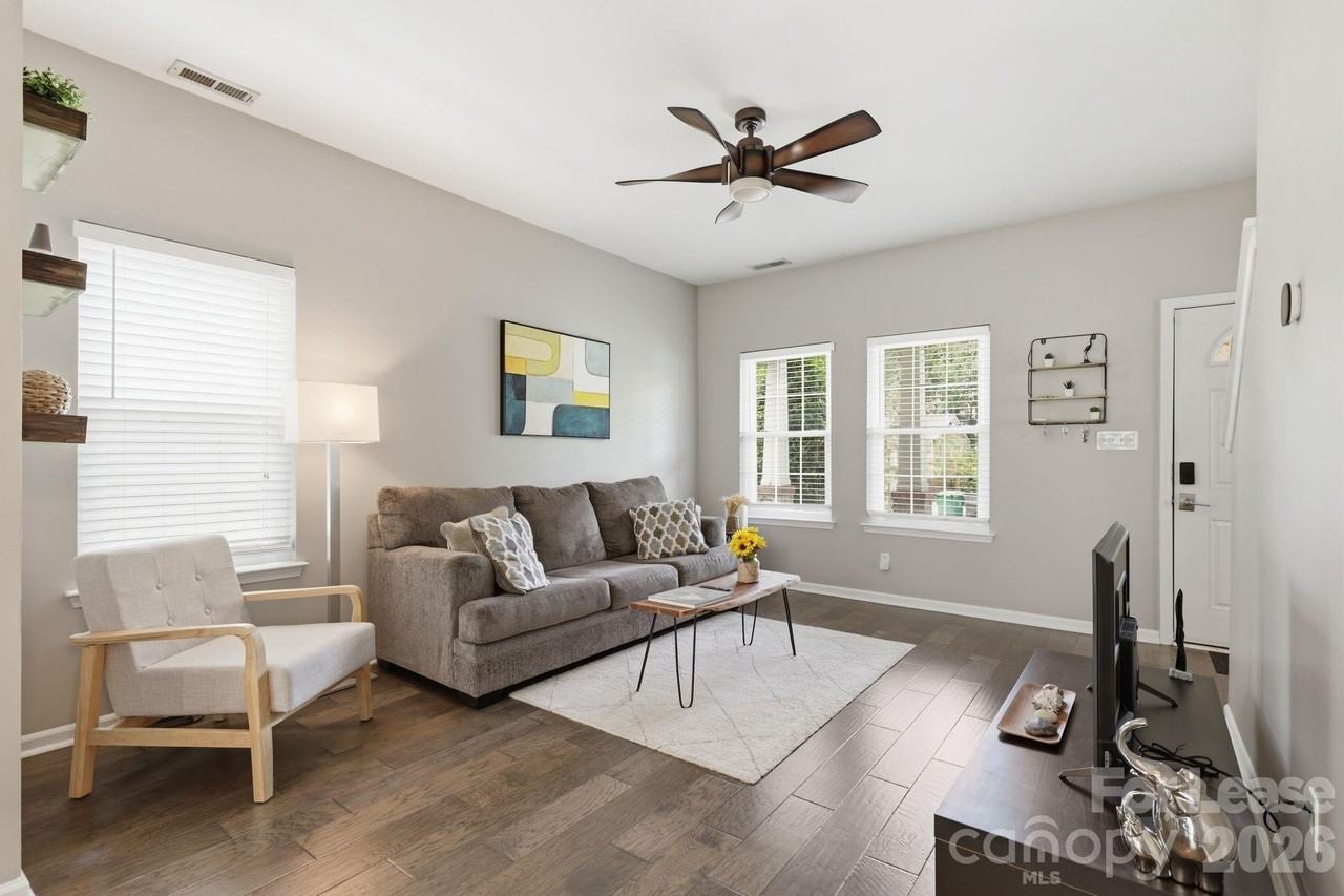 1706 Dallas Ave - Photo 7 of 29