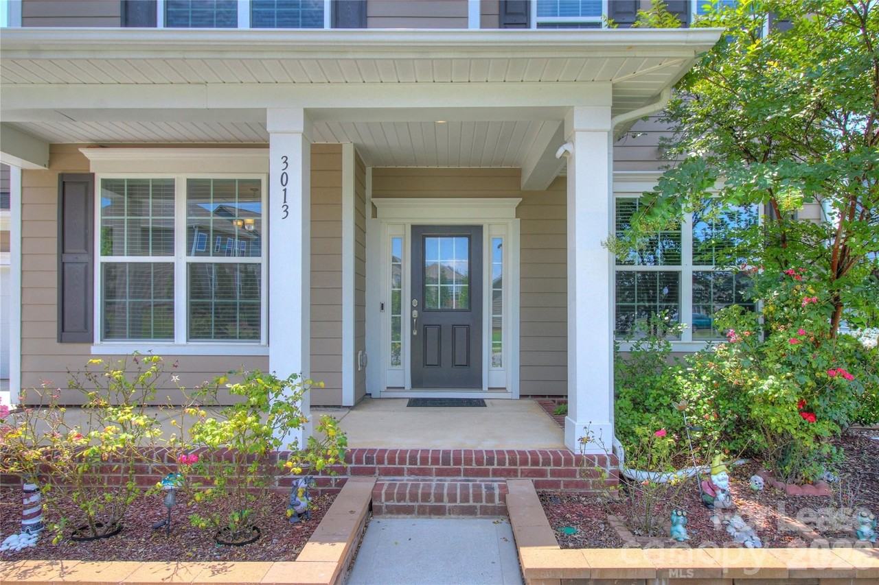 3013 Hamilton Mill Dr - Photo 2 of 45