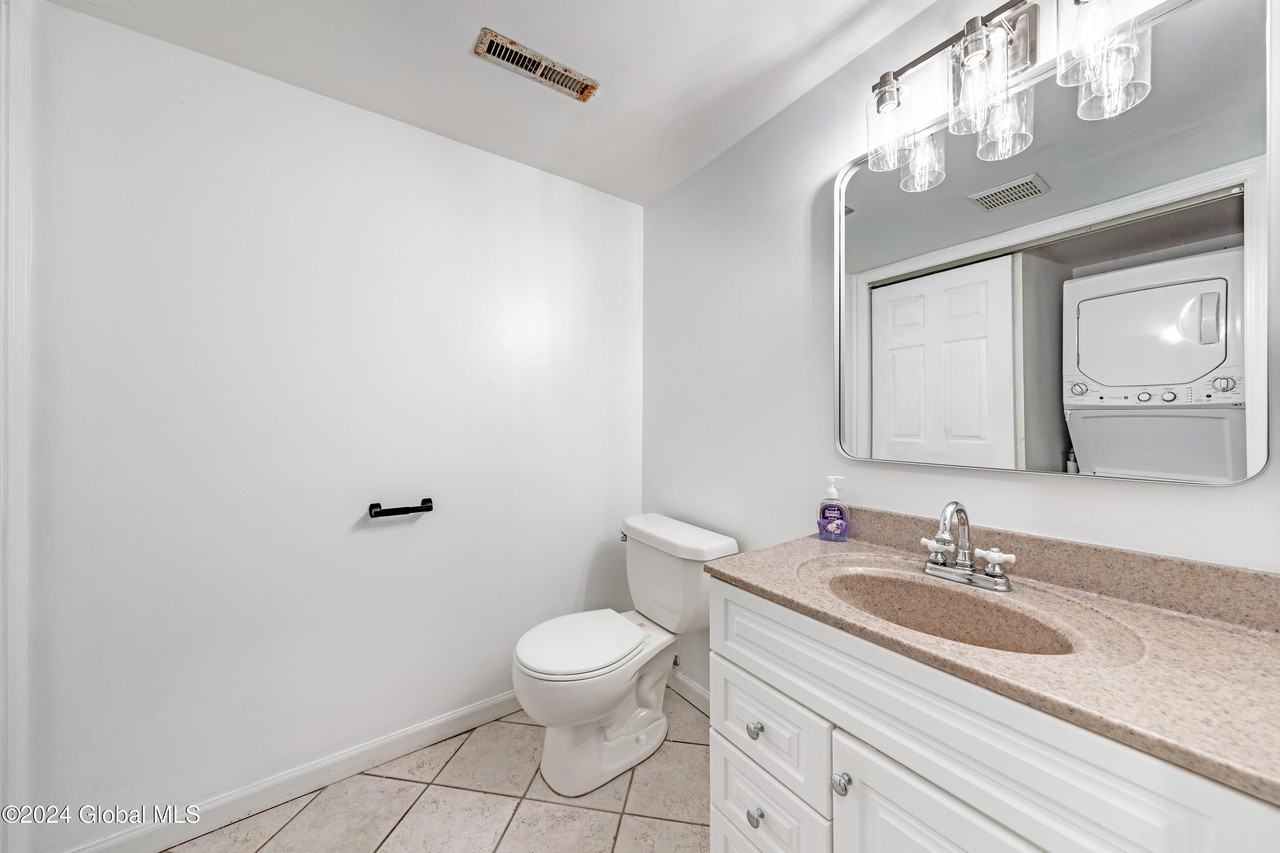 208 Whitetail Ct - Photo 7 of 13