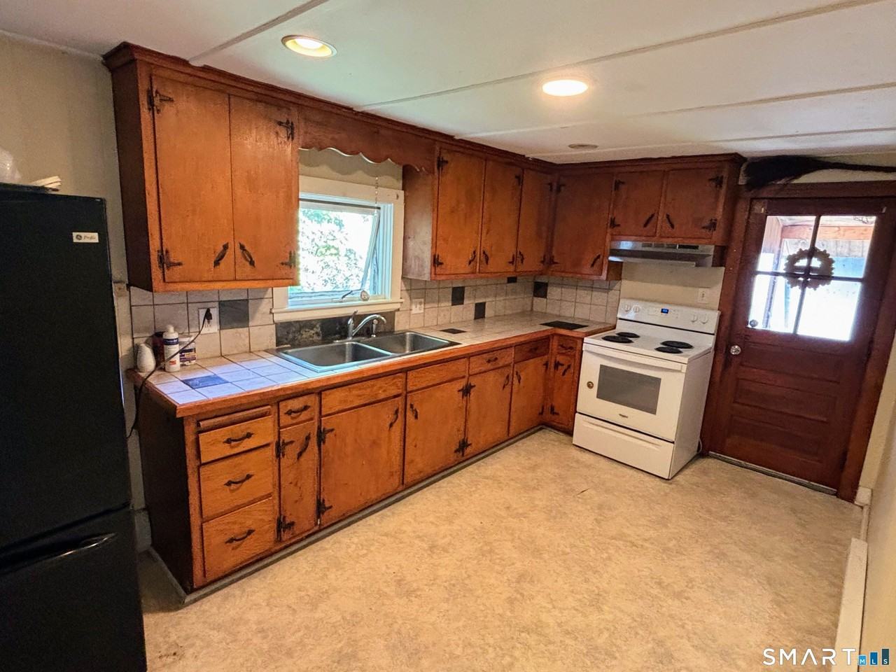 205 Main Street Ext #2 - Photo 2 of 8