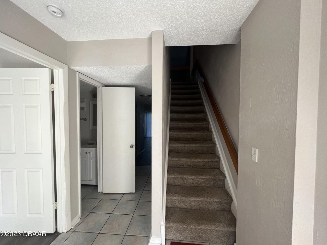 16 Oakwood Park - Photo 2 of 14