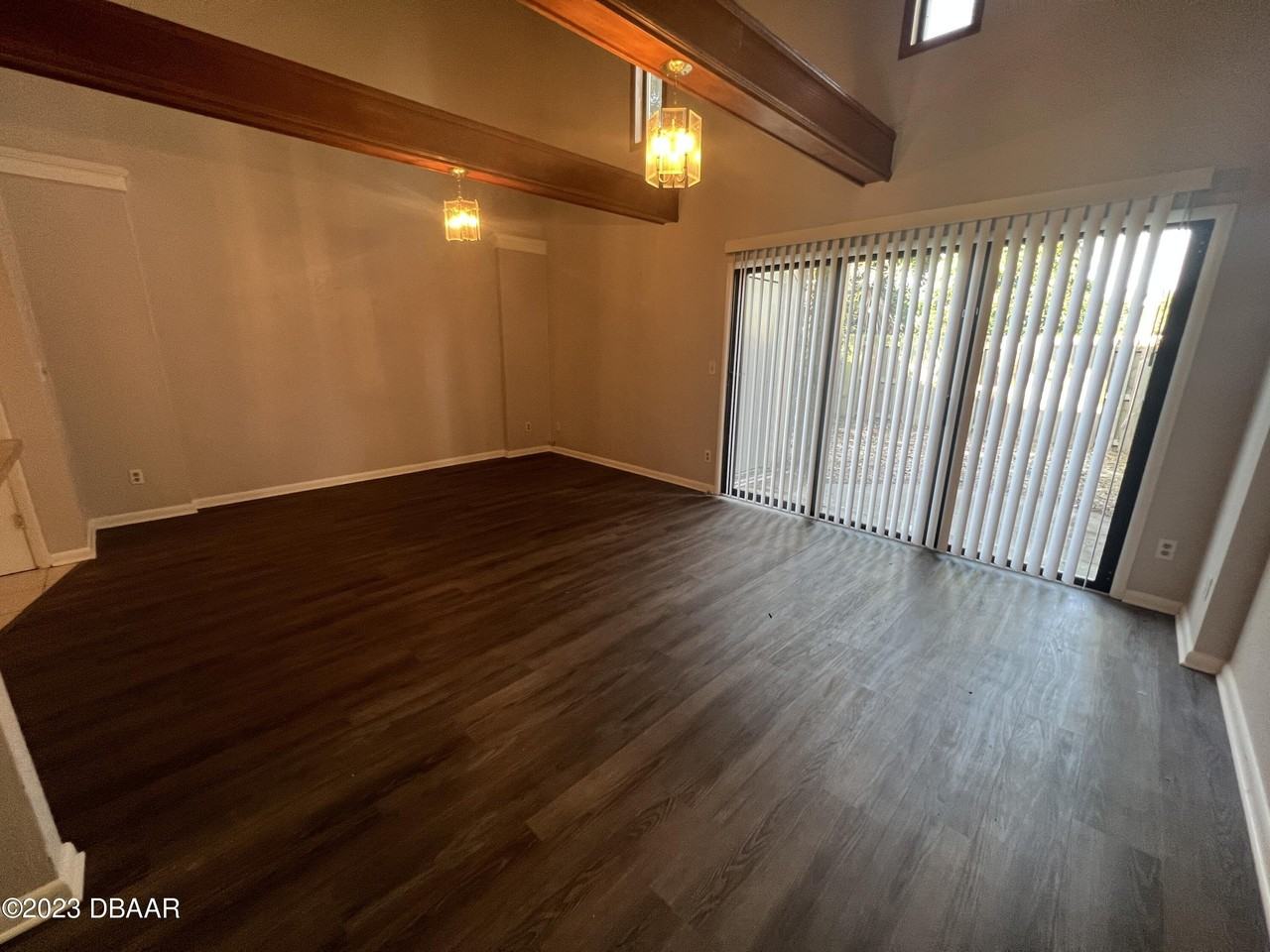 16 Oakwood Park - Photo 3 of 14