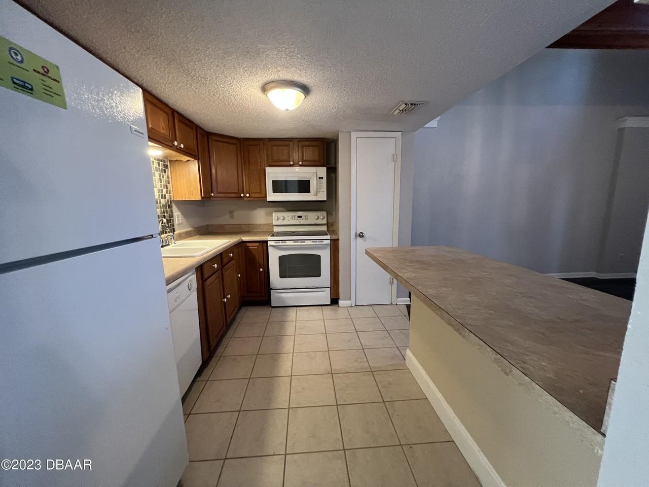 16 Oakwood Park - Photo 7 of 14