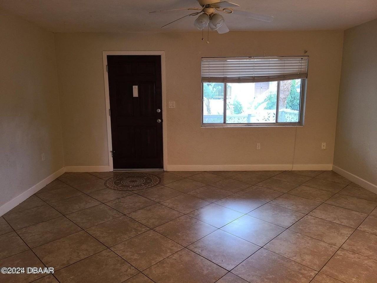 102 S Peninsula Dr #200 - Photo 3 of 10