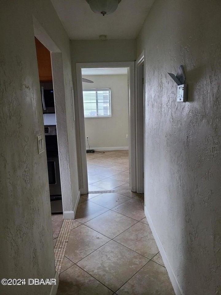 102 S Peninsula Dr #200 - Photo 5 of 10
