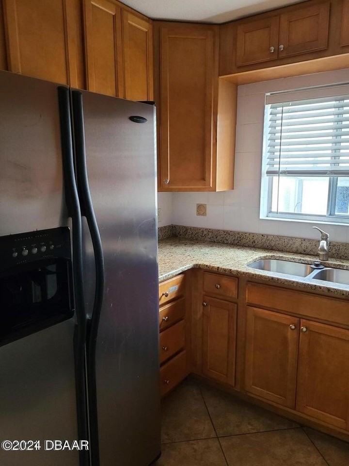 102 S Peninsula Dr #200 - Photo 7 of 10
