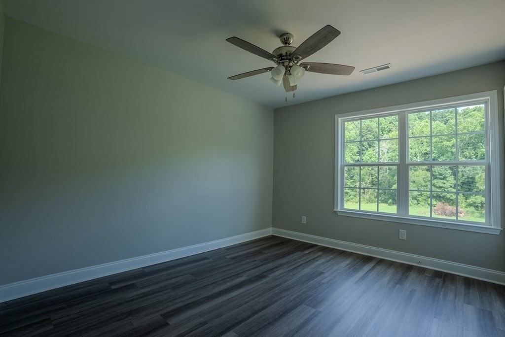 139 Harrison Ln Se - Photo 4 of 16
