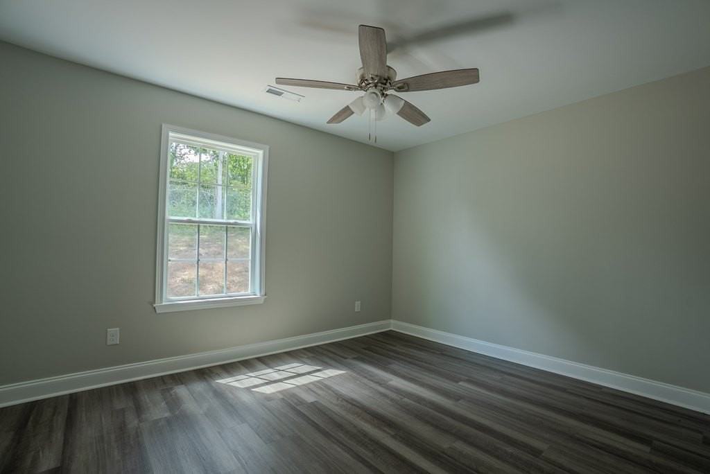 139 Harrison Ln Se - Photo 5 of 16