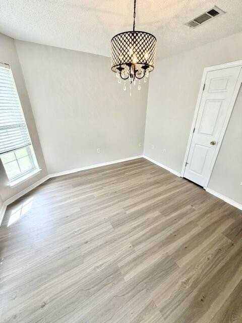 2390 Marina Dr - Photo 5 of 38