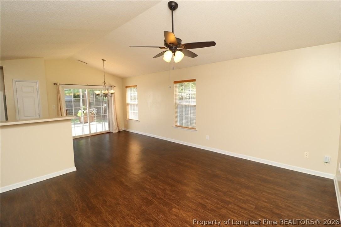 503 Homestead Park Dr - Photo 4 of 32