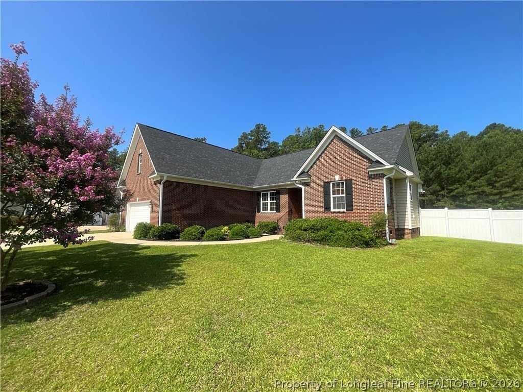 404 Windover Dr - Photo 2 of 26