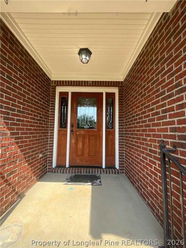 404 Windover Dr - Photo 3 of 26