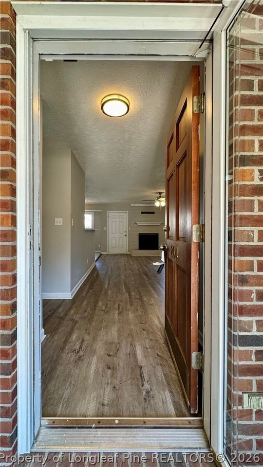 204 Fair Oaks Dr - Photo 2 of 18