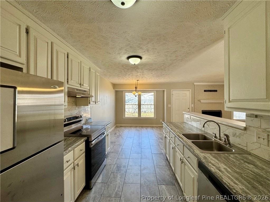 204 Fair Oaks Dr - Photo 6 of 18
