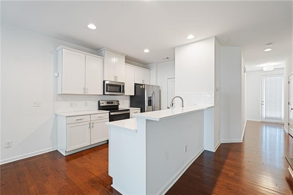 1878 Plainsboro Dr - Photo 3 of 20