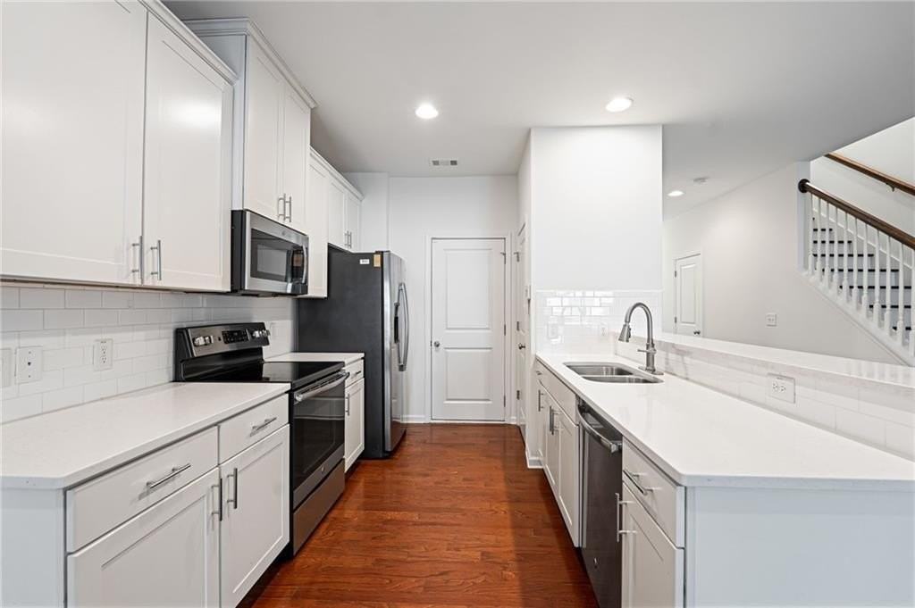 1878 Plainsboro Dr - Photo 4 of 20