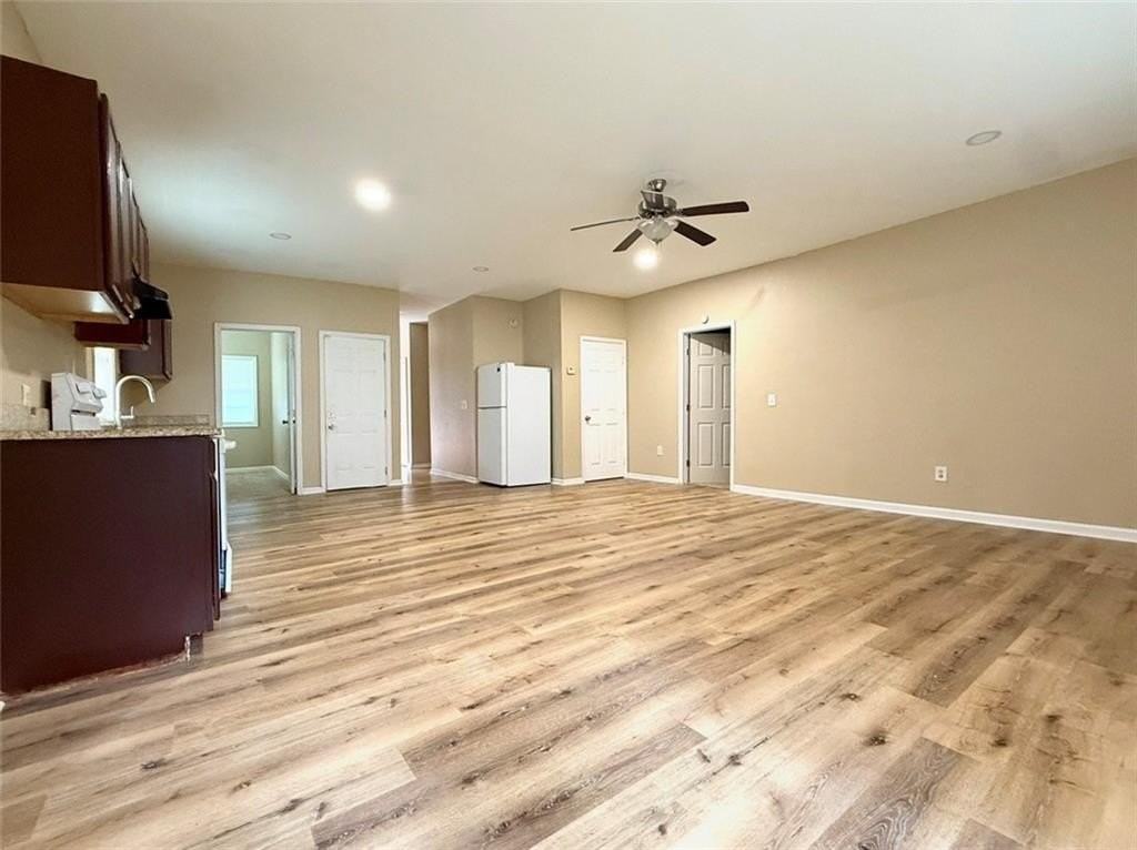 4831 Oak Path - Photo 4 of 14