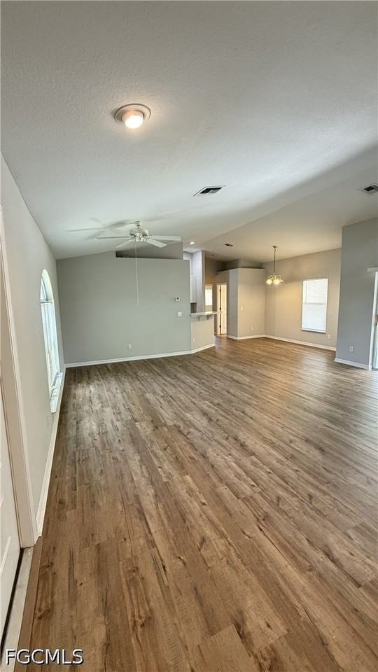 1229 Se 21st Pl - Photo 6 of 28