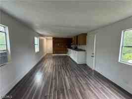 featured image of 990 Riviera Ave