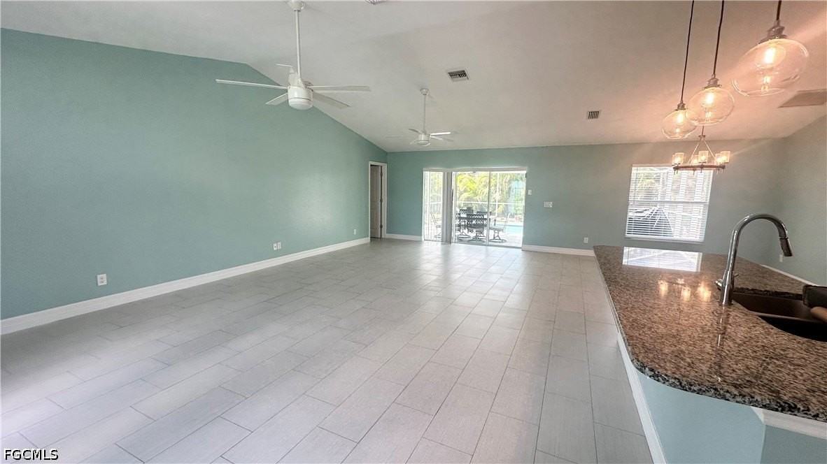 1306 Sw 19th Ln - Photo 2 of 14
