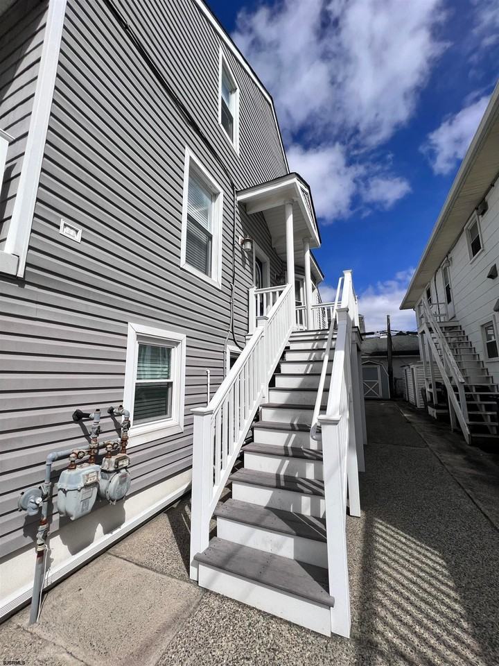 9 N Wyoming Ave - Photo 4 of 50