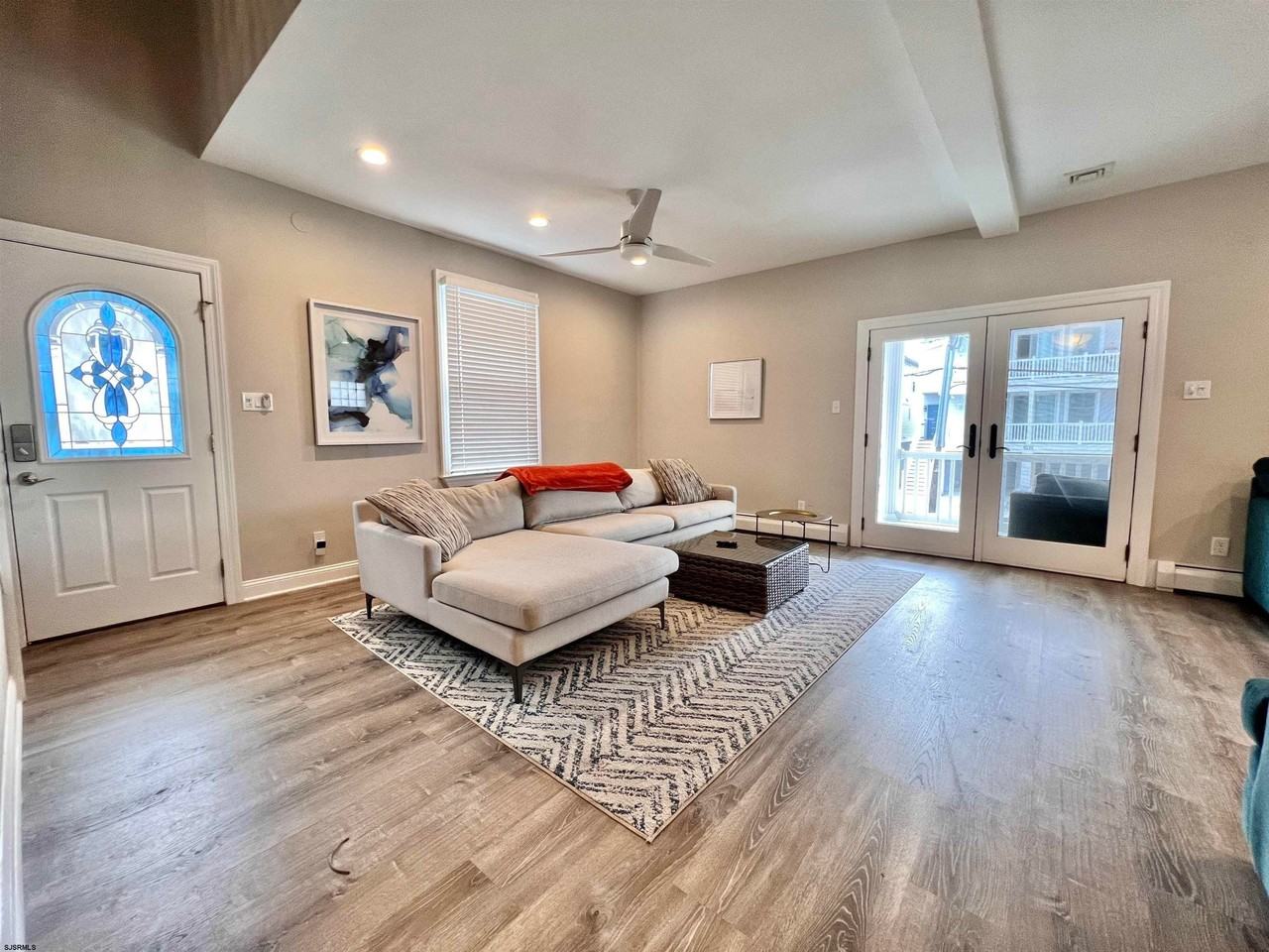 9 N Wyoming Ave - Photo 6 of 50