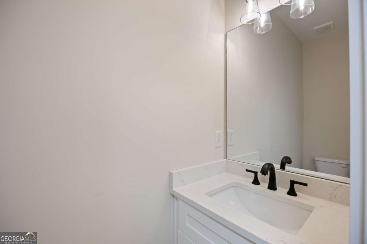 360 Ansley Dr - Photo 4 of 44