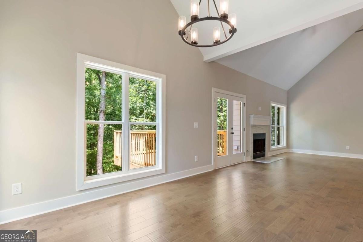380 Ansley Dr - Photo 4 of 31