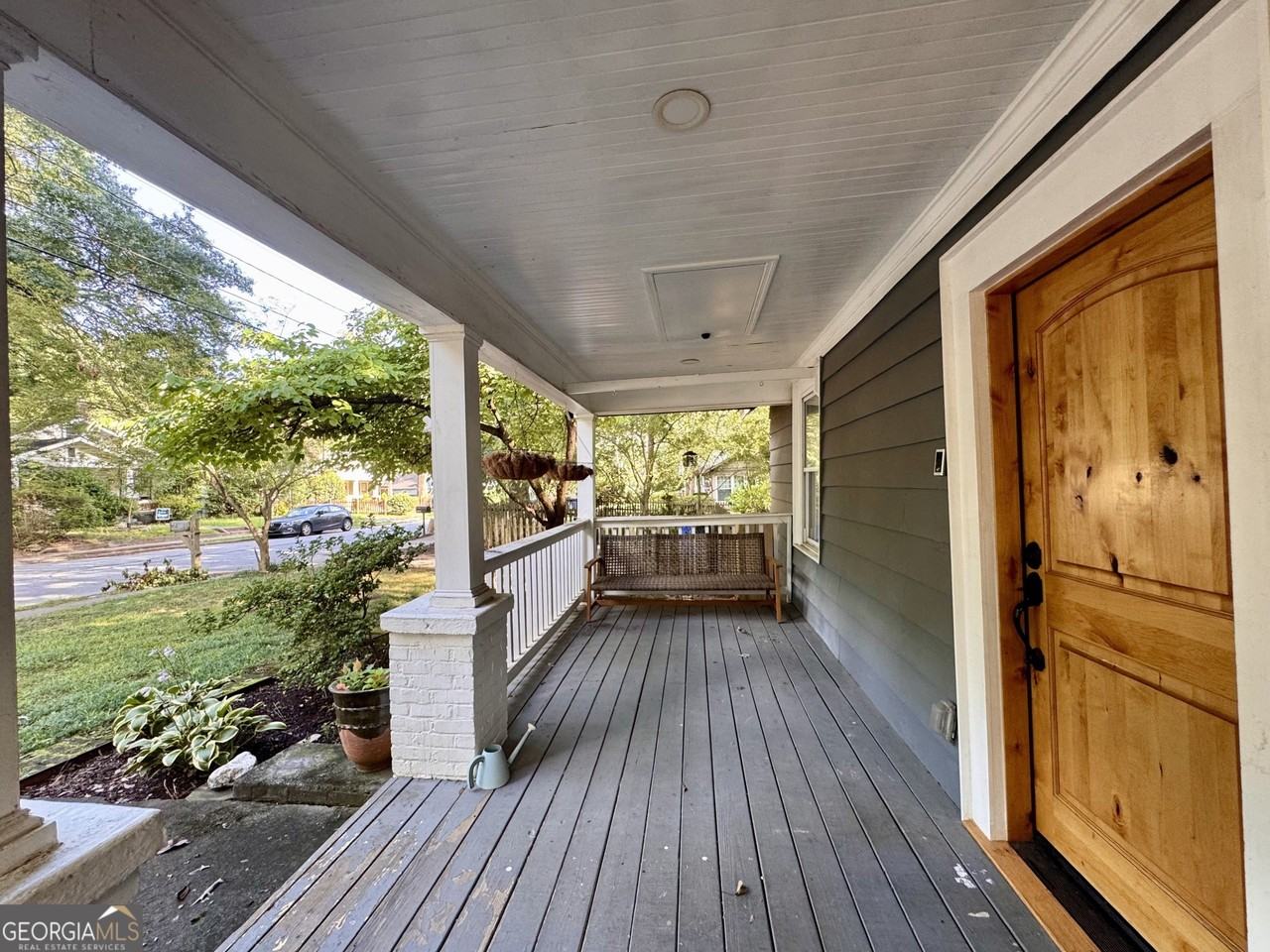 687 Brownwood Ave Se - Photo 2 of 22