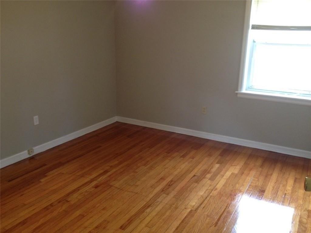 306 Alpine St - Photo 2 of 12