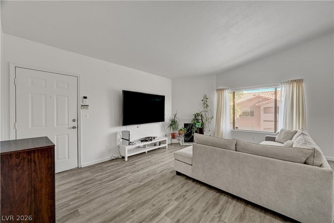 8450 Alta Dr #229 - Photo 7 of 28