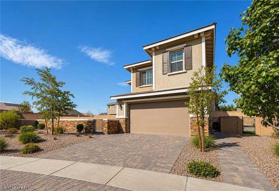 141 Neverland Ave - Photo 2 of 37