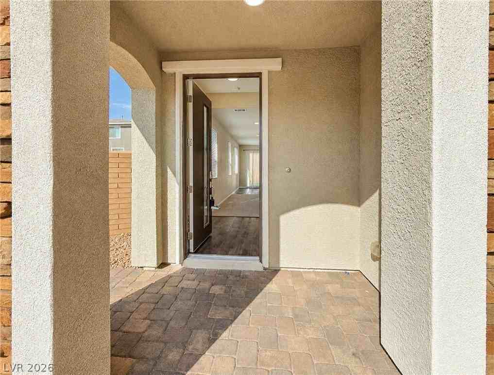 141 Neverland Ave - Photo 5 of 37
